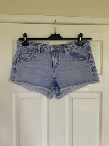 Denim shorts hot pants - hot,